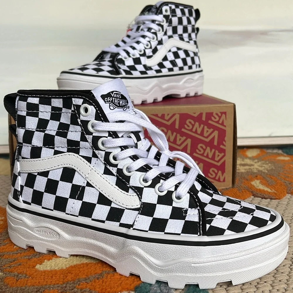 Vans WMNS Sentry Sk8-Hi
Checkerboard
VN0A5KY5705
Sneakers - Picture 15 of 16
